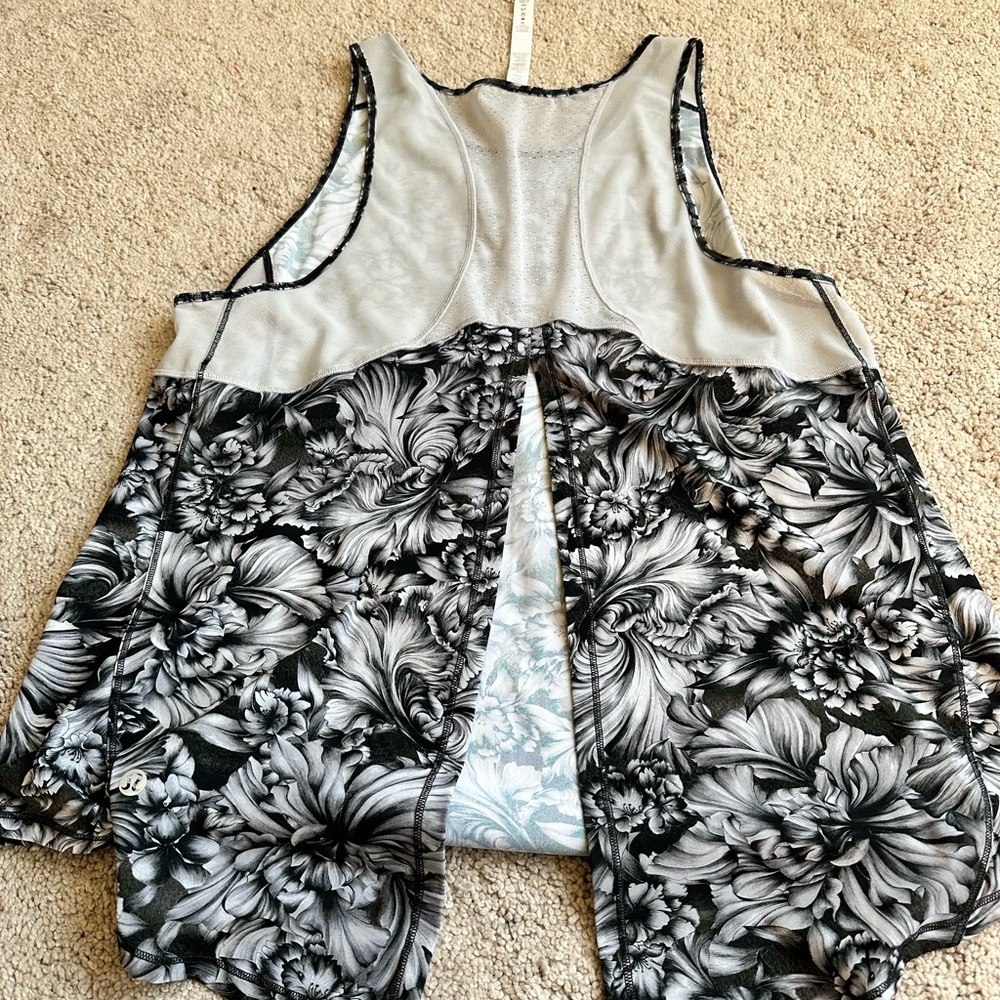 Lululemon floral tank. GUC